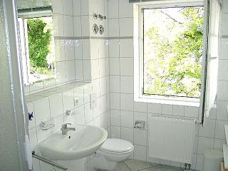Bad mit Toilette
